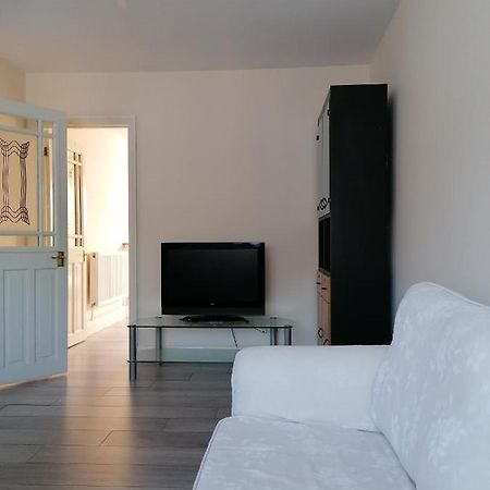 Chantilly Lägenhet Ickenham Exteriör bild